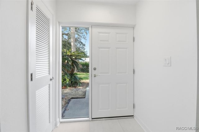 11328 W Bayshore Drive, Crystal River, FL 34429