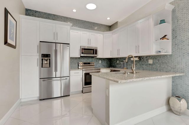 23164 Via Stel, Boca Raton, FL 33433