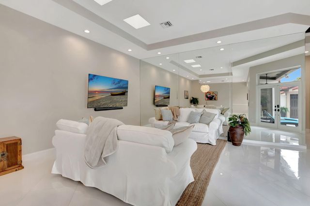 23164 Via Stel, Boca Raton, FL 33433