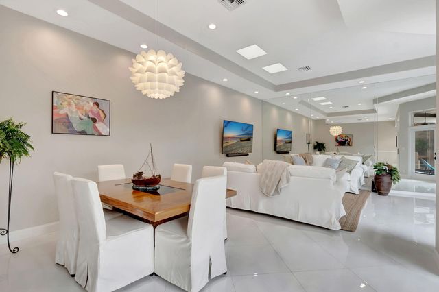 23164 Via Stel, Boca Raton, FL 33433