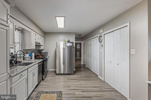 1 4TH AVE, West Deptford, NJ 08051