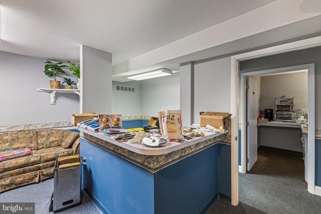 1 4TH AVE, West Deptford, NJ 08051
