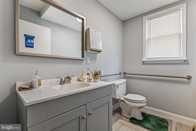 1 4TH AVE, West Deptford, NJ 08051