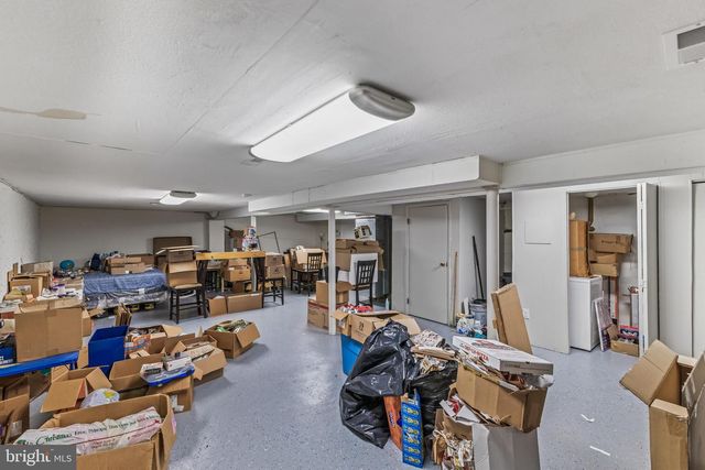 1 4TH AVE, West Deptford, NJ 08051