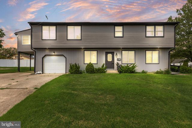 1 4TH AVE, West Deptford, NJ 08051