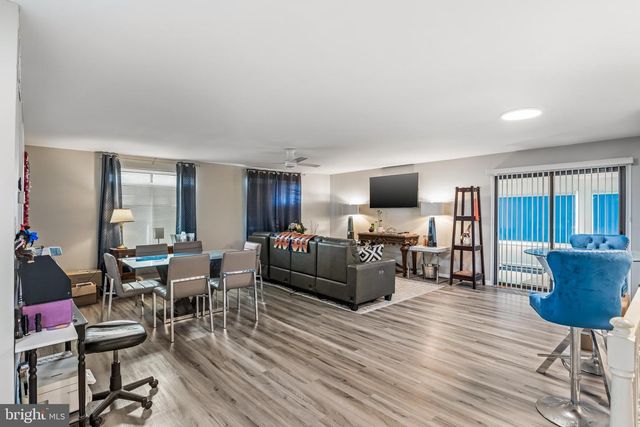 1 4TH AVE, West Deptford, NJ 08051
