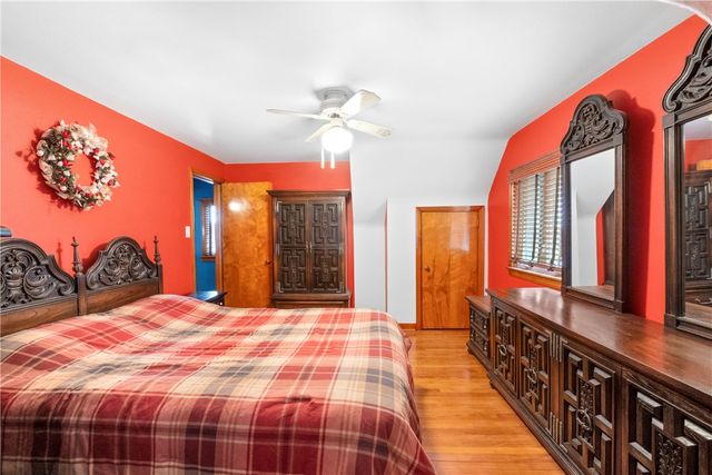 239 Spruce St, Canonsburg, PA 15317