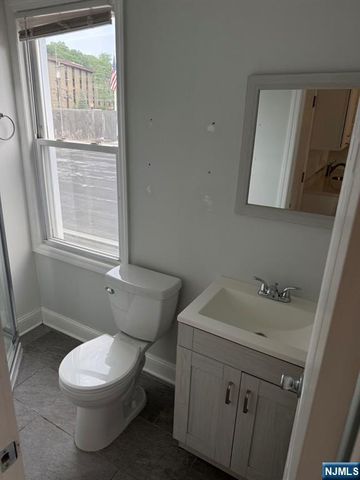 25 Pine Street 27B, Verona, NJ 07044