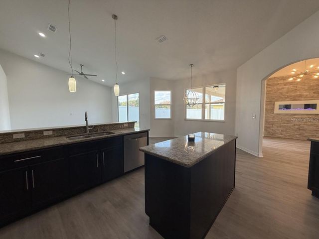 12371 NE 48TH CIRCLE, Oxford, FL 34484