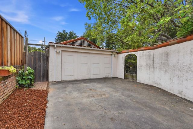 14175 Douglass Lane, Saratoga, CA 95070