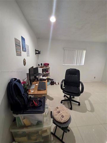 5415 NW 49th Ter, Tamarac, FL 33319