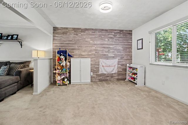 7235 Irongate Road, Canton, MI 48187