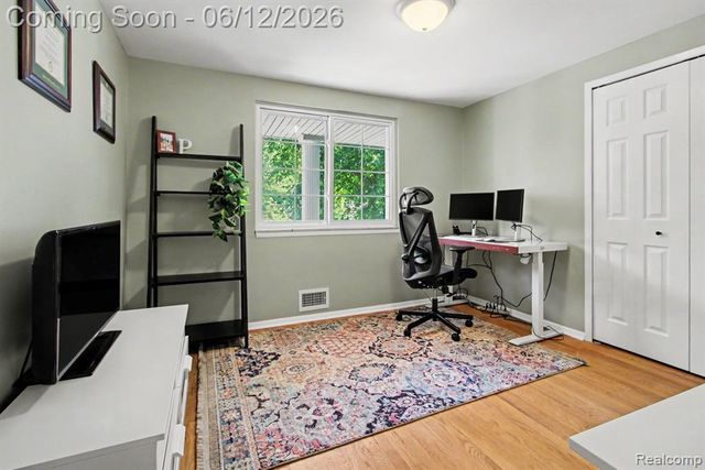7235 Irongate Road, Canton, MI 48187