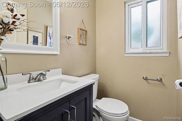 7235 Irongate Road, Canton, MI 48187