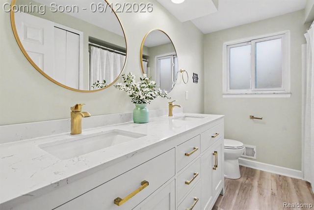 7235 Irongate Road, Canton, MI 48187