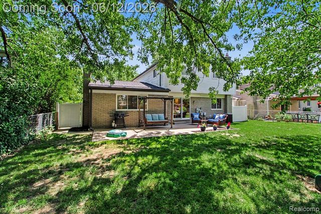 7235 Irongate Road, Canton, MI 48187