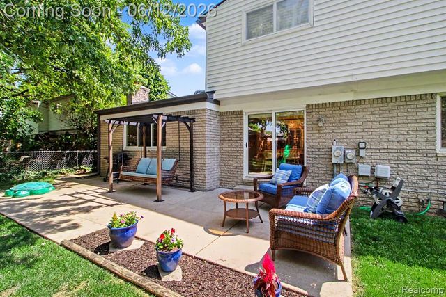 7235 Irongate Road, Canton, MI 48187