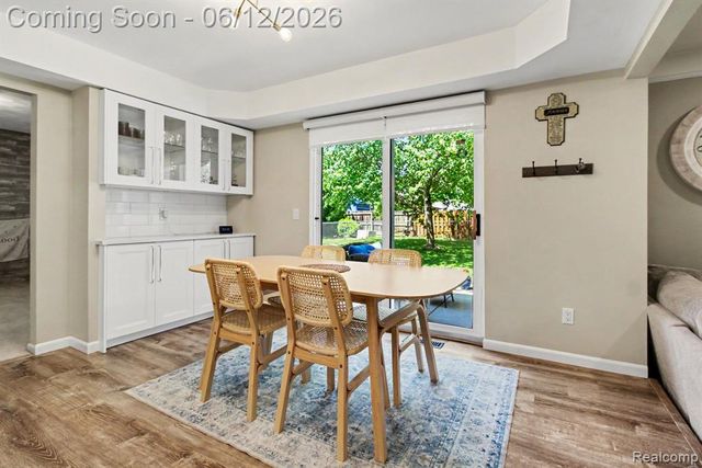 7235 Irongate Road, Canton, MI 48187