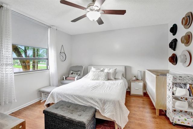 1532 Whitehall Dr 202, Davie, FL 33324