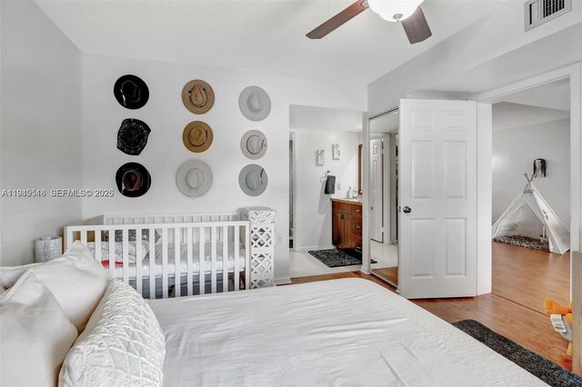 1532 Whitehall Dr 202, Davie, FL 33324