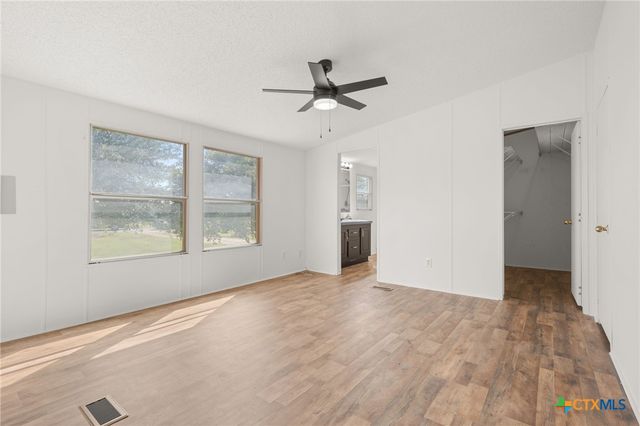 152 Hillside Drive, Troy, TX 76579