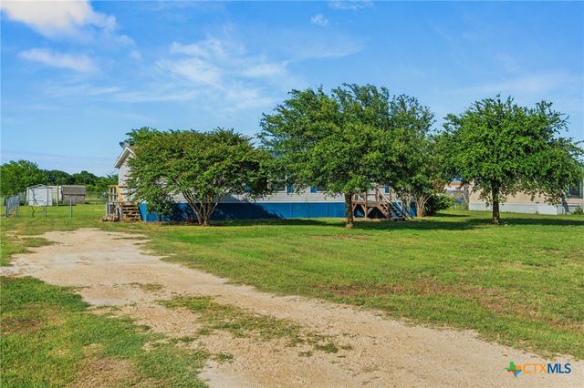 152 Hillside Drive, Troy, TX 76579