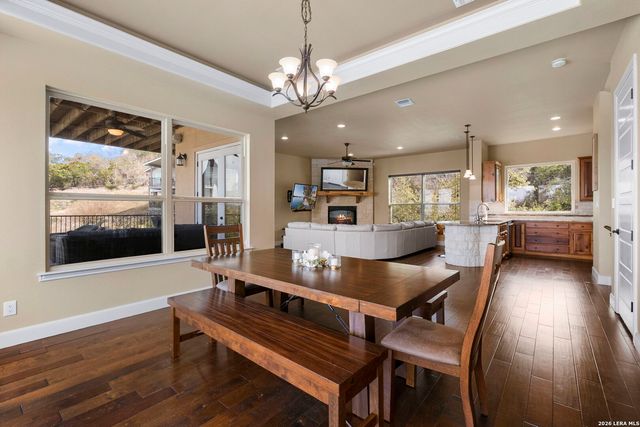 502 Cindy Dr, Canyon Lake, TX 78133