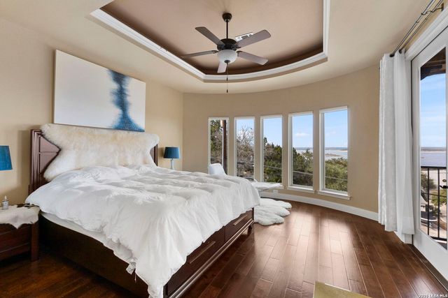 502 Cindy Dr, Canyon Lake, TX 78133