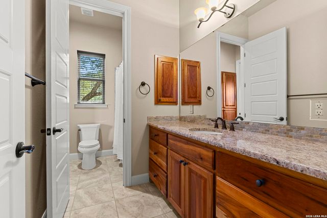 502 Cindy Dr, Canyon Lake, TX 78133