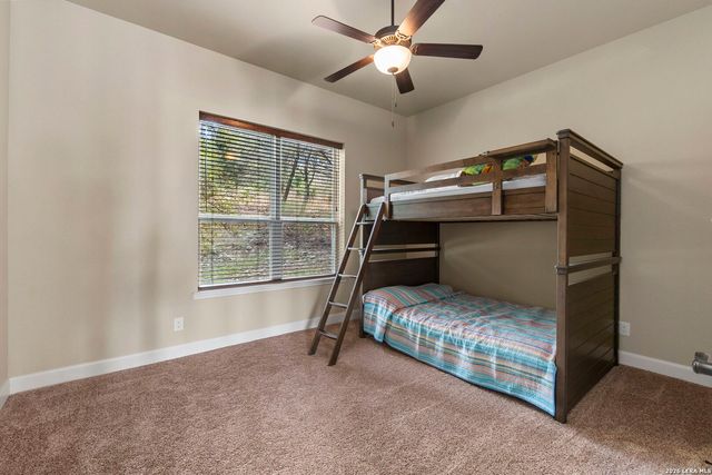 502 Cindy Dr, Canyon Lake, TX 78133