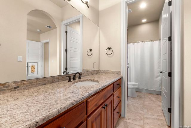 502 Cindy Dr, Canyon Lake, TX 78133