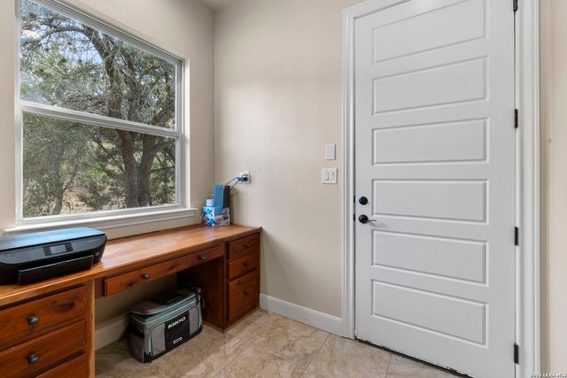 502 Cindy Dr, Canyon Lake, TX 78133