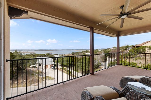 502 Cindy Dr, Canyon Lake, TX 78133