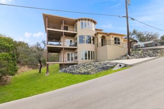 502 Cindy Dr, Canyon Lake, TX 78133