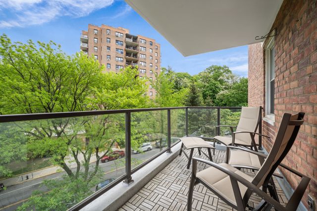 750 KAPPOCK Street # 305, New York City, NY 10463