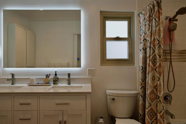 4549 Cove Dr A, Carlsbad, CA 92008