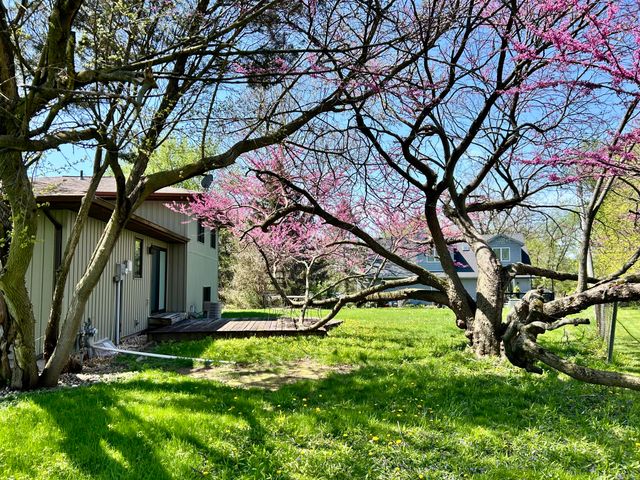 1752 Greenview Street, Valparaiso, IN 46383