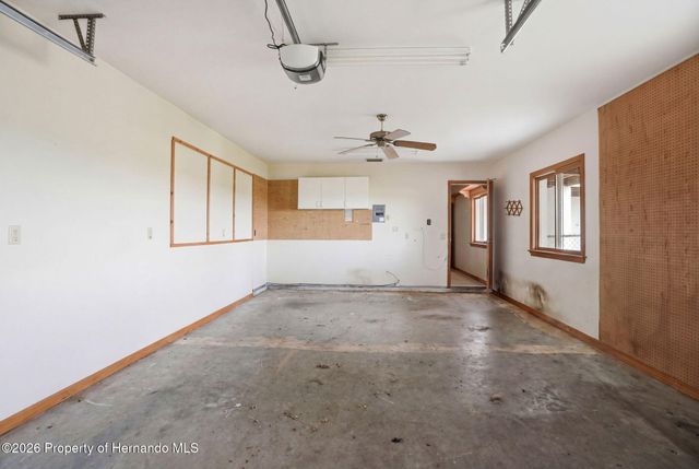 18610 Townsend House Road, Dade City, FL 33523