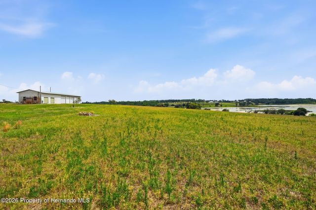 18610 Townsend House Road, Dade City, FL 33523