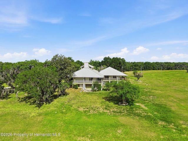 18610 Townsend House Road, Dade City, FL 33523