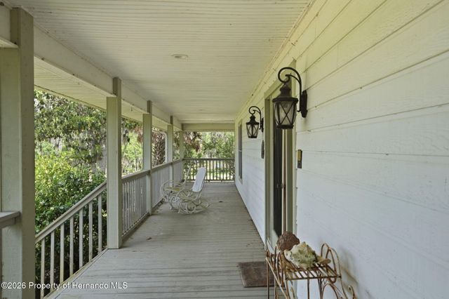 18610 Townsend House Road, Dade City, FL 33523