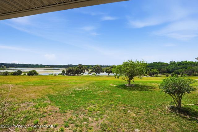 18610 Townsend House Road, Dade City, FL 33523