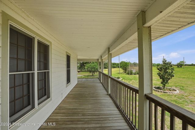 18610 Townsend House Road, Dade City, FL 33523
