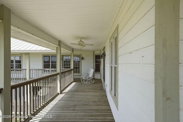 18610 Townsend House Road, Dade City, FL 33523