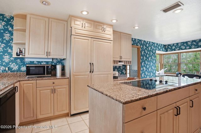 18610 Townsend House Road, Dade City, FL 33523
