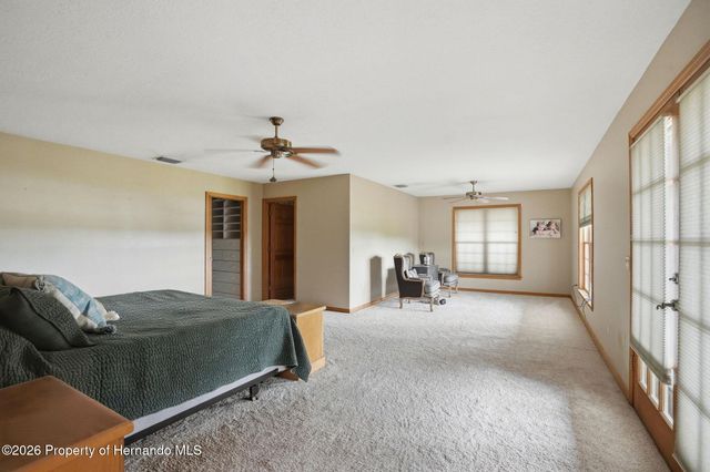 18610 Townsend House Road, Dade City, FL 33523