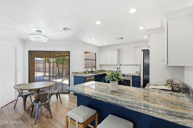 4366 E SANDIA Street, Phoenix, AZ 85044