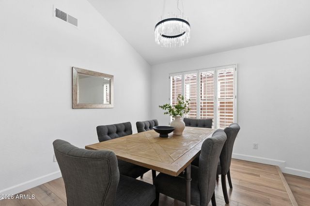 4366 E SANDIA Street, Phoenix, AZ 85044