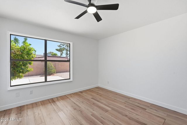 4366 E SANDIA Street, Phoenix, AZ 85044
