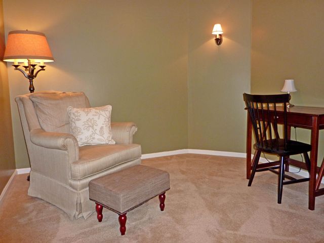 12 Ledgewood Hills Dr Apt 105, Nashua, NH 03062